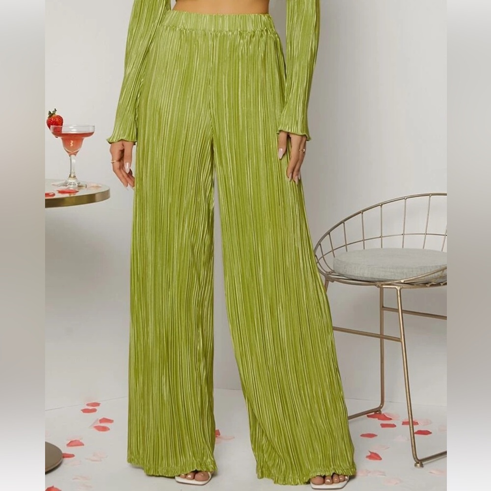 Kiwi Green Pleated Pants